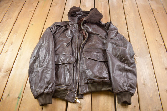 Vintage 1990s Lakeland Brown Leather Jacket / Fur Collar / Fall Outerwear / Leather Coat / Winter Outerwear / Streetwear Fashion