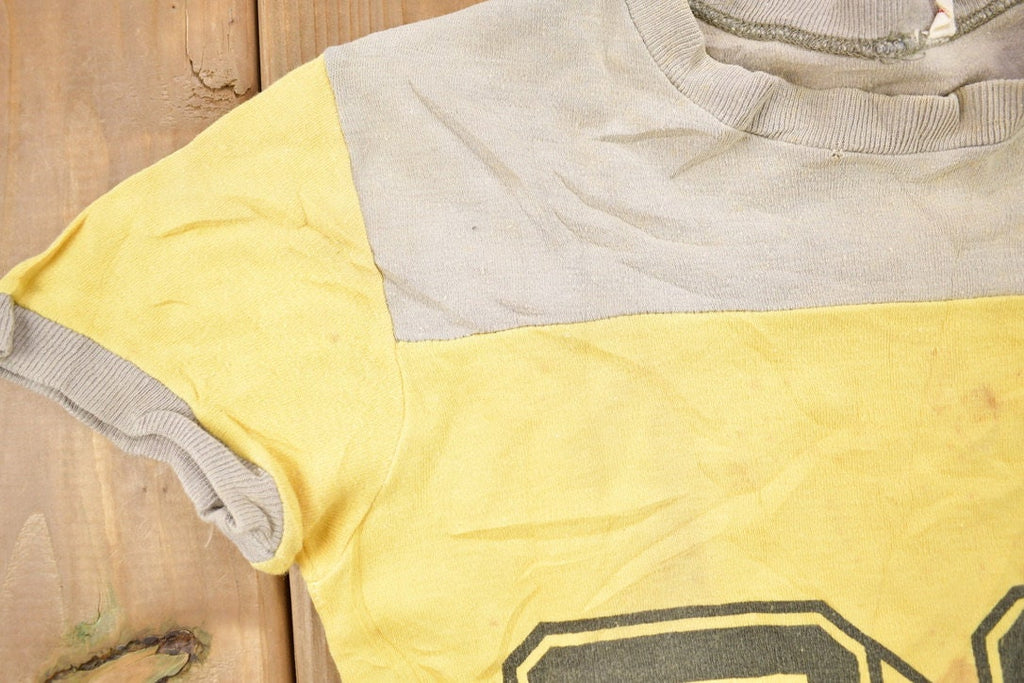 Vintage 1970s Baby Tee 32 Graphic T-Shirt