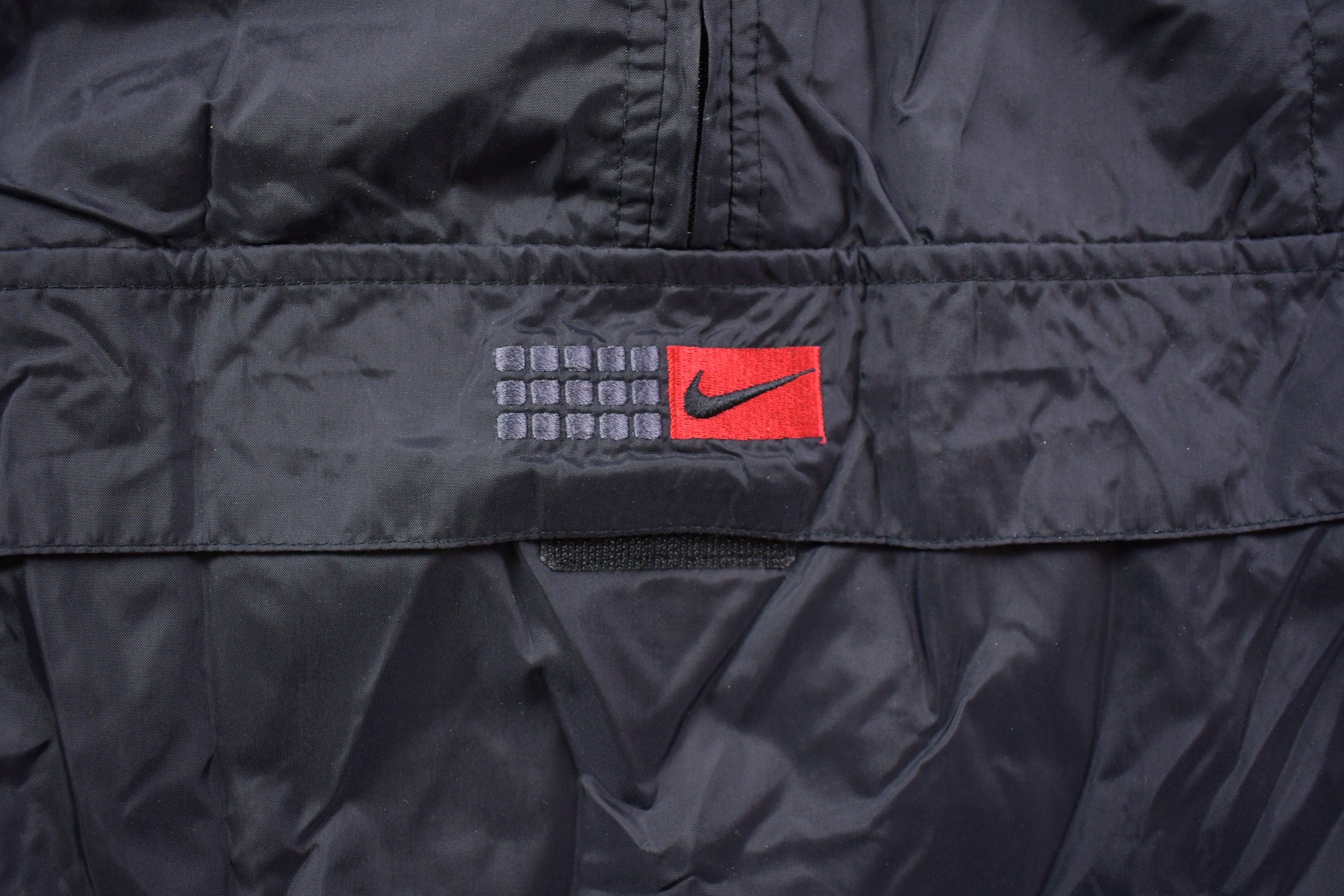 Vintage 1990s Nike Logo Windbreaker Jacket