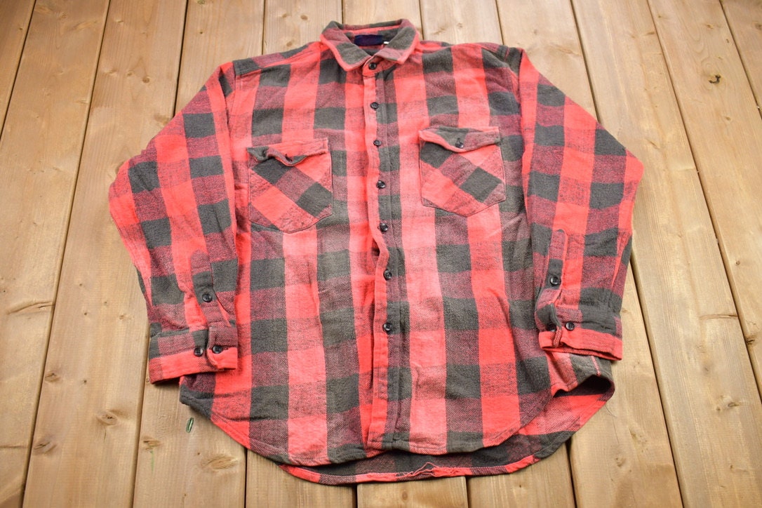 Vintage 1990s Dakota Plaid Flannel Button Up Shirt