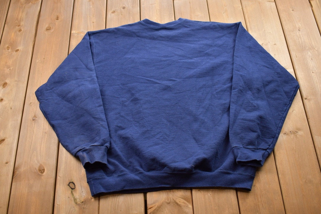 Vintage 1990s Blank Navy Blue Crewneck Sweatshirt / 90s Crewneck / Blue Crewneck / Essential / Streetwear / 90s Blank / Blank Sweater