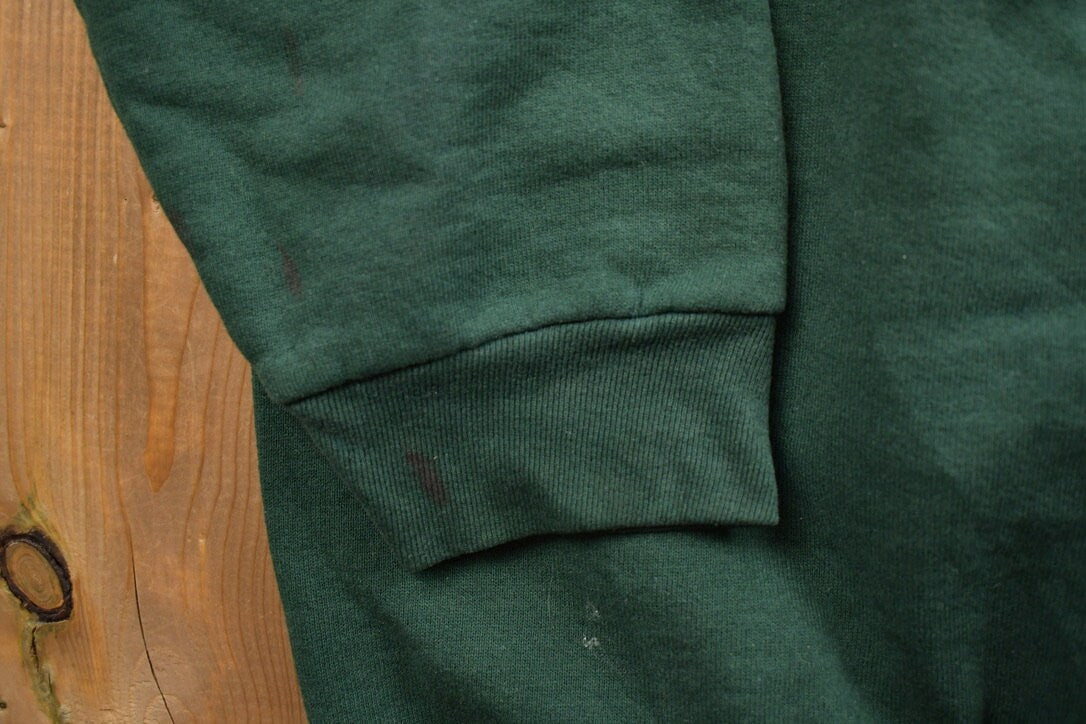 Vintage 1990s Blank Green Crewneck Sweatshirt / 90s Crewneck / Made In USA / Essential / Streetwear / 90s Blank / Fleece Crewneck