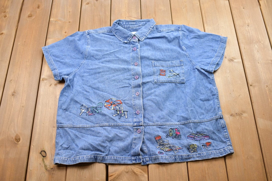 Vintage 1990s Embroidered Jean Button Up Shirt / 1990s Button Up / Vintage Jean Shirt / Basic Button Up / Embroidered Button Up / Cj Banks