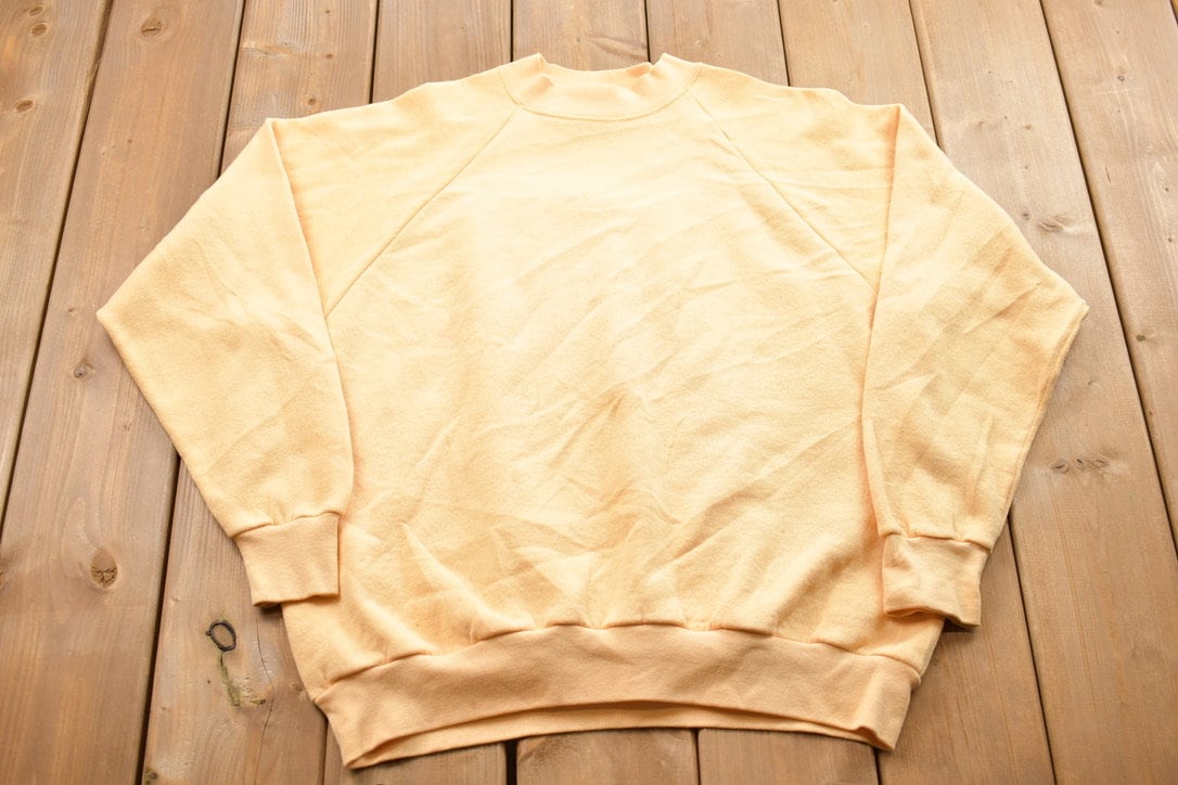 Vintage 1990s Blank Yellow Crewneck Sweatshirt / 90s Crewneck / Made In USA / Essential / Streetwear / 90s Blank / Fruit Of The Loom