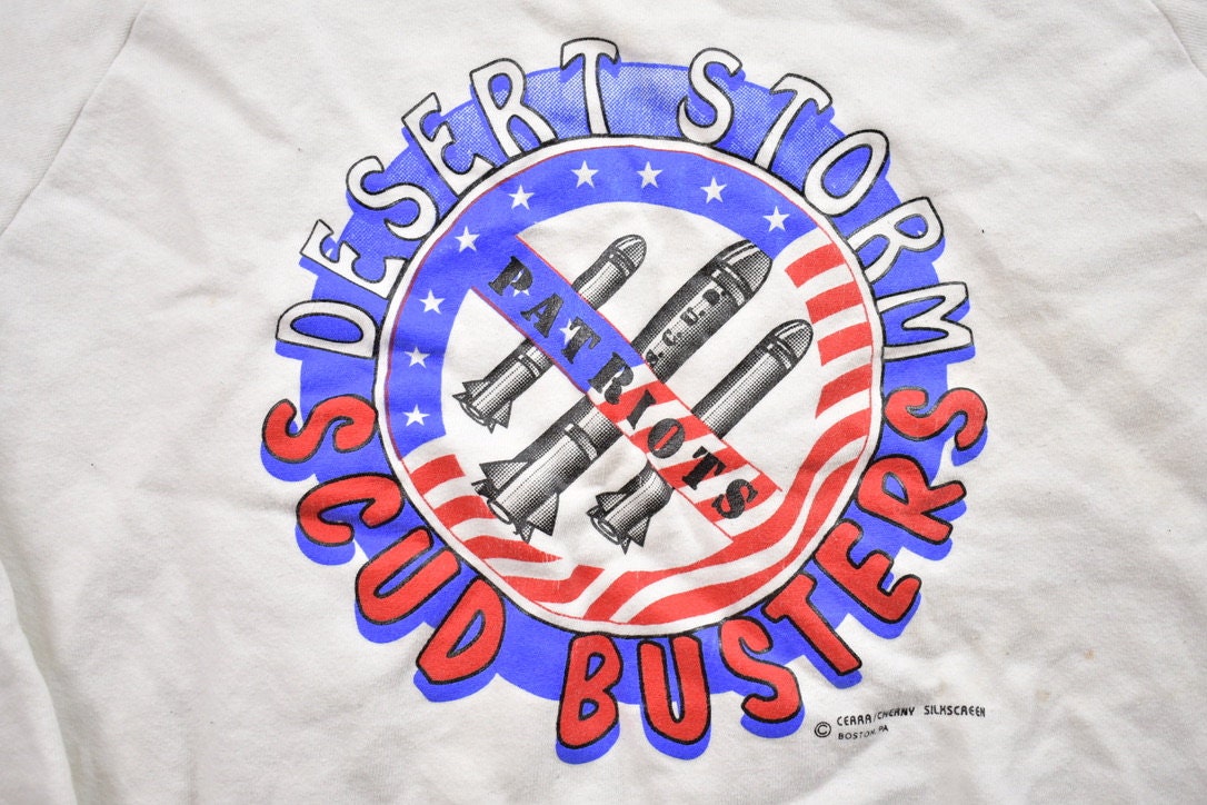 Vintage 1990s Desert Storm Scud Busters Military Crewneck Sweatshirt / 90s Crewneck / Souvenir Sweater / Streetwear / Travel / US Military