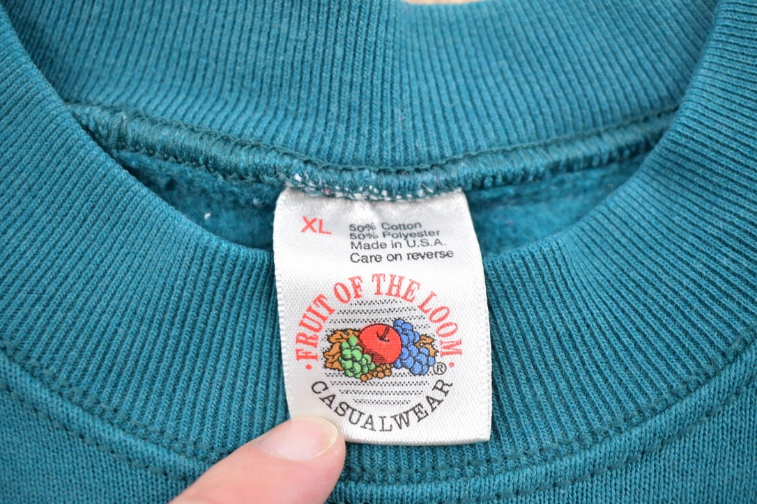 Vintage 1990s Blank Turquoise Crewneck Sweatshirt / 90s Crewneck / Made In USA / Essential / Streetwear / 90s Blank / Fruit Of The Loom