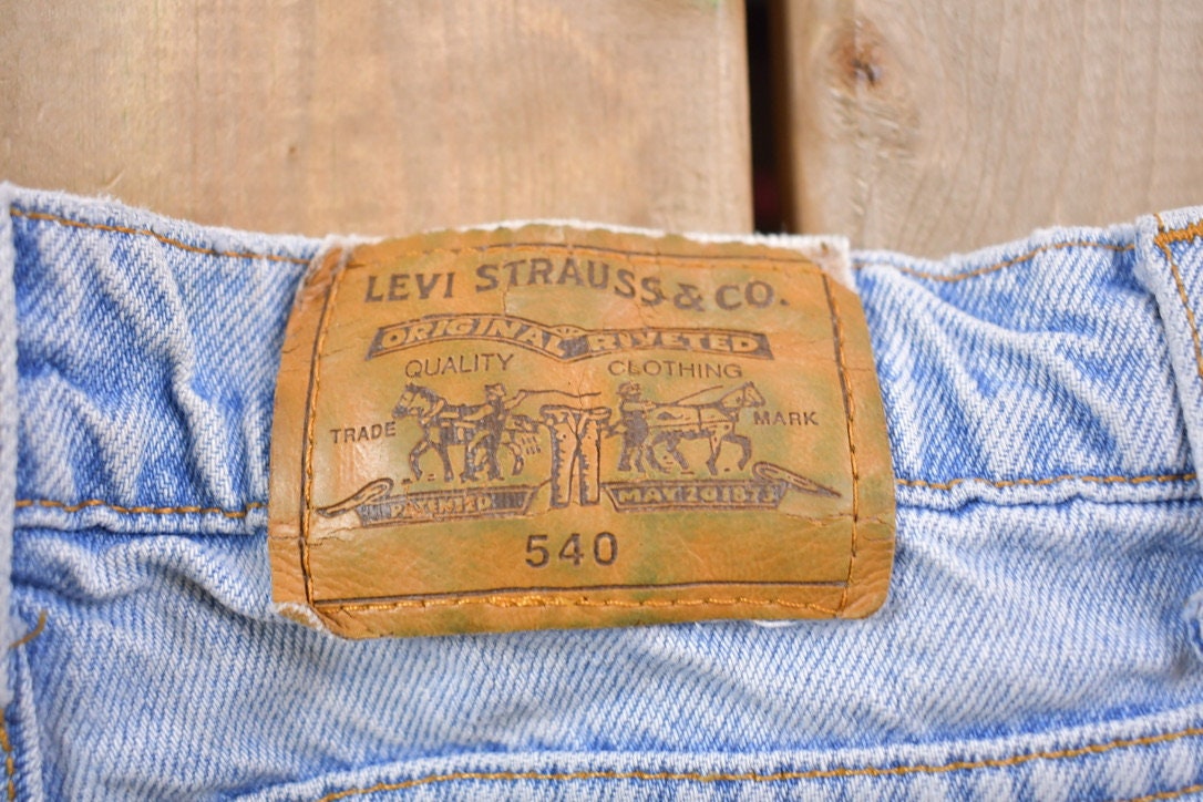 Vintage 1990s Levi's Signature 540 Brown Tab Jeans Size 31 x 30