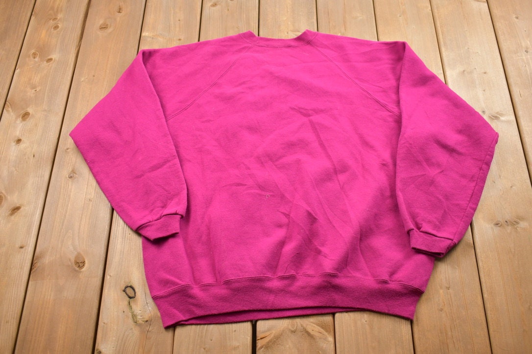 Vintage 1990s Blank Pink Crewneck Sweatshirt / 90s Crewneck / Made In USA / Essential / Streetwear / 90s Blank / Vintage Crewneck