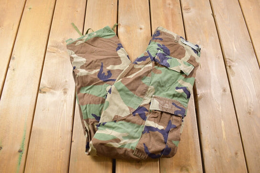 Vintage 1990s US Army Woodland Camouflage Cargo Pants Size  28 x 30 / Army Pants / Military Pant's / Vintage Cargos / Hunting