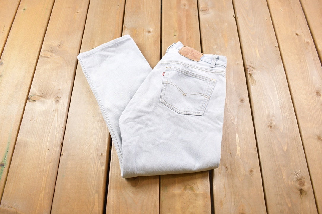 Vintage 1990s Levi's Red Tab Jeans Size 30 x 26