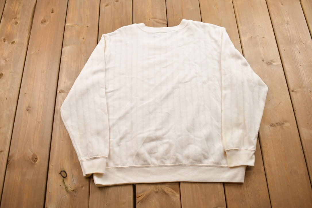 Vintage 1990s Casual News Blank White Crewneck Sweatshirt / 90s Crewneck / Made In USA / Essential / Streetwear / 90s Blank / White Crewneck