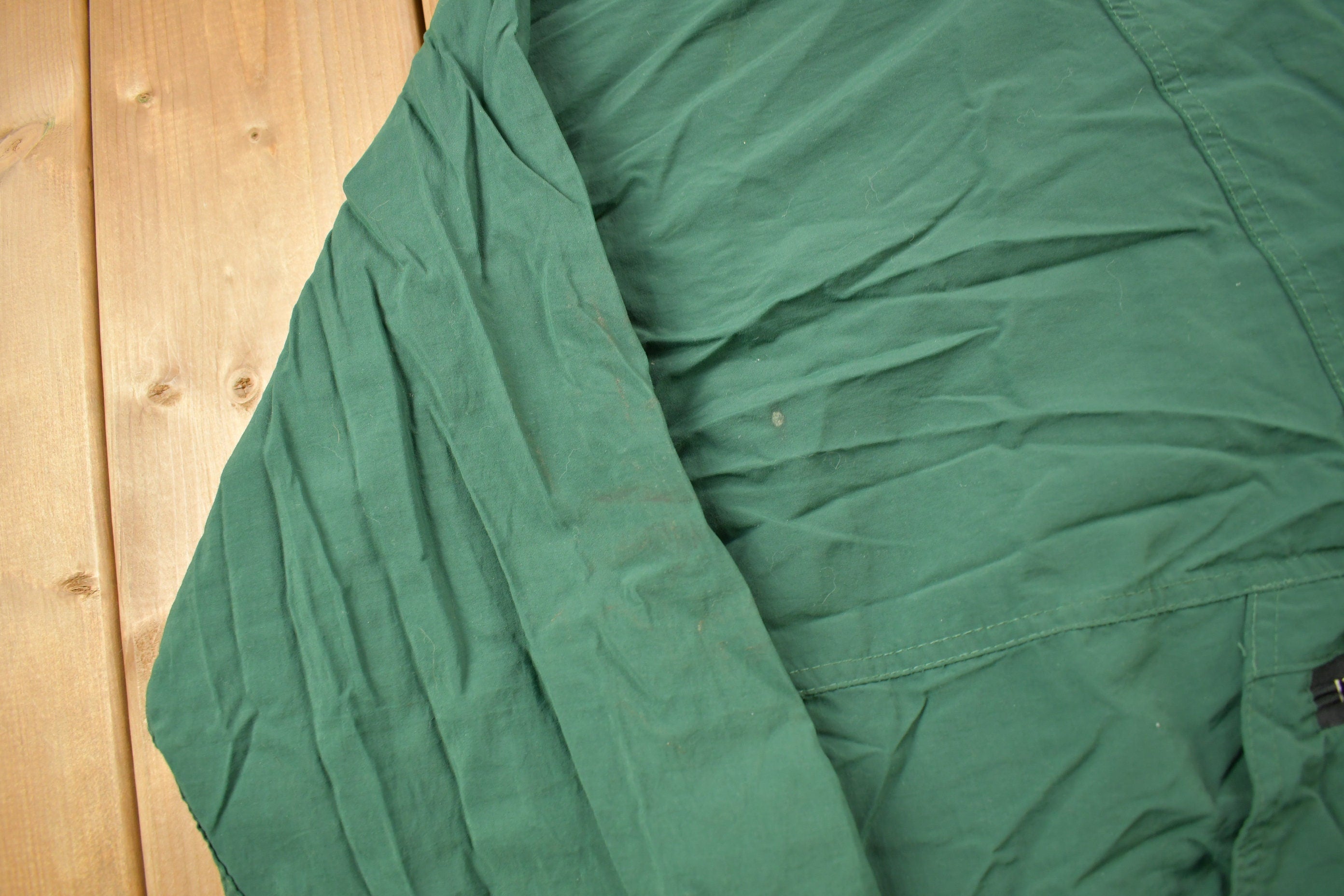 Vintage 1980s Woolrich Quarter Zip Windbreaker Jacket