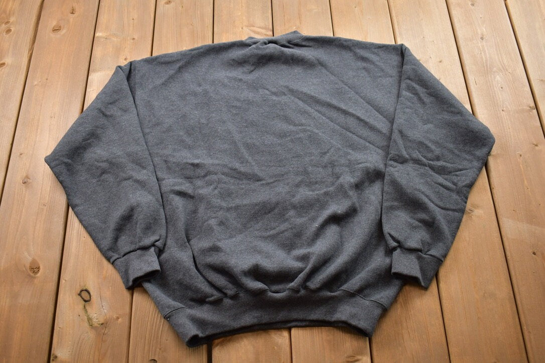 Vintage 1990s Blank Crewneck Sweatshirt / 90s Crewneck / Made In USA / Essential / Streetwear / 90s Blank / Grey Crewneck / Discus Athletic