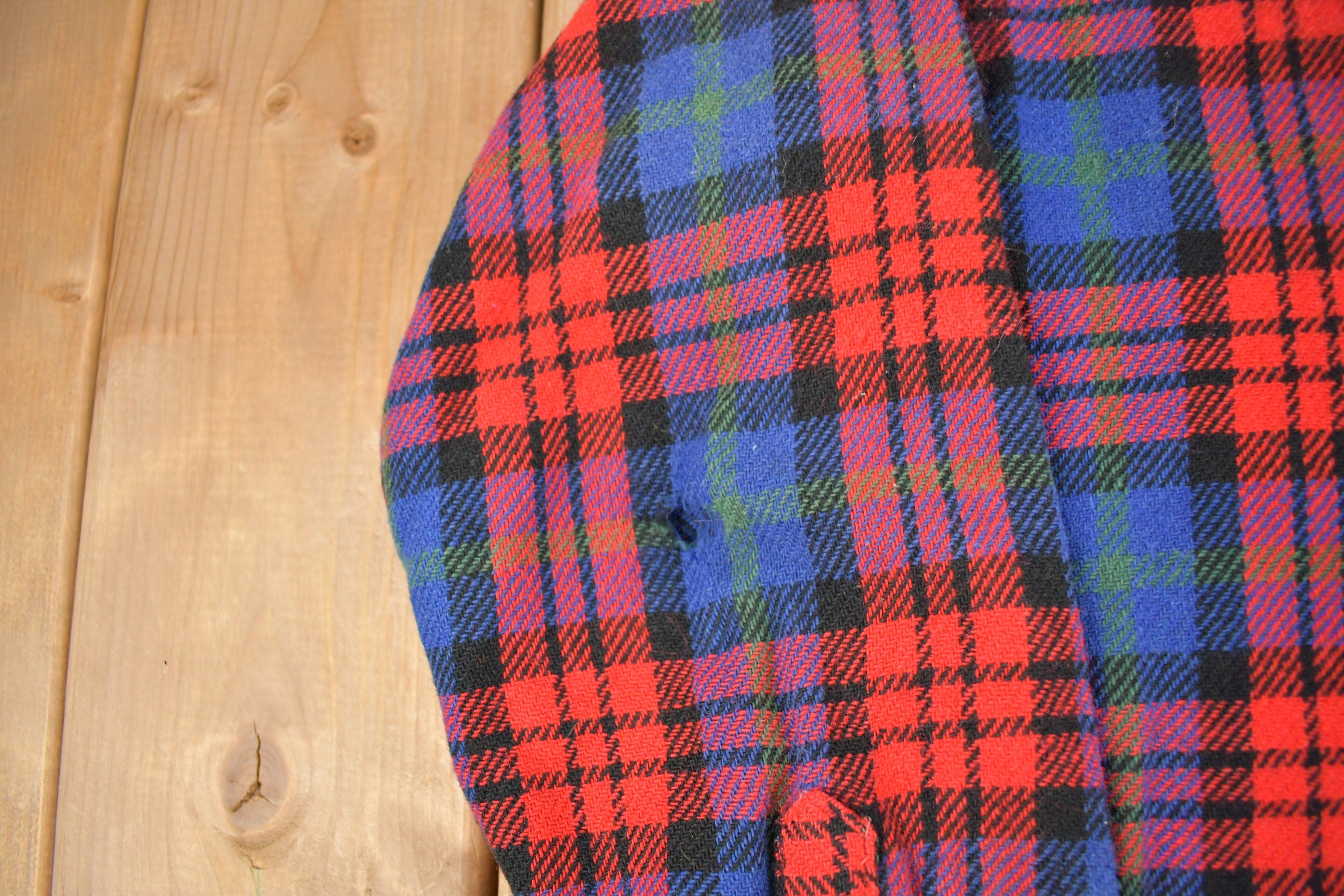 Vintage 1950s McGregor Plaid Flannel Button Up Shirt