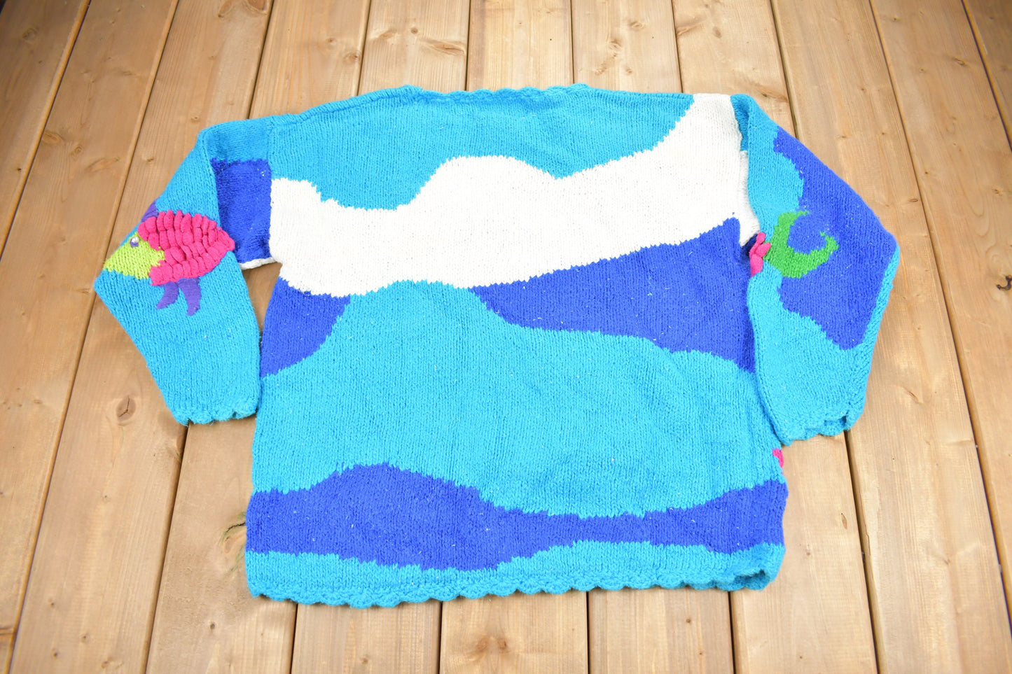 Vintage 1990s Fish Theme Hand Knit Women's Crewneck Sweater