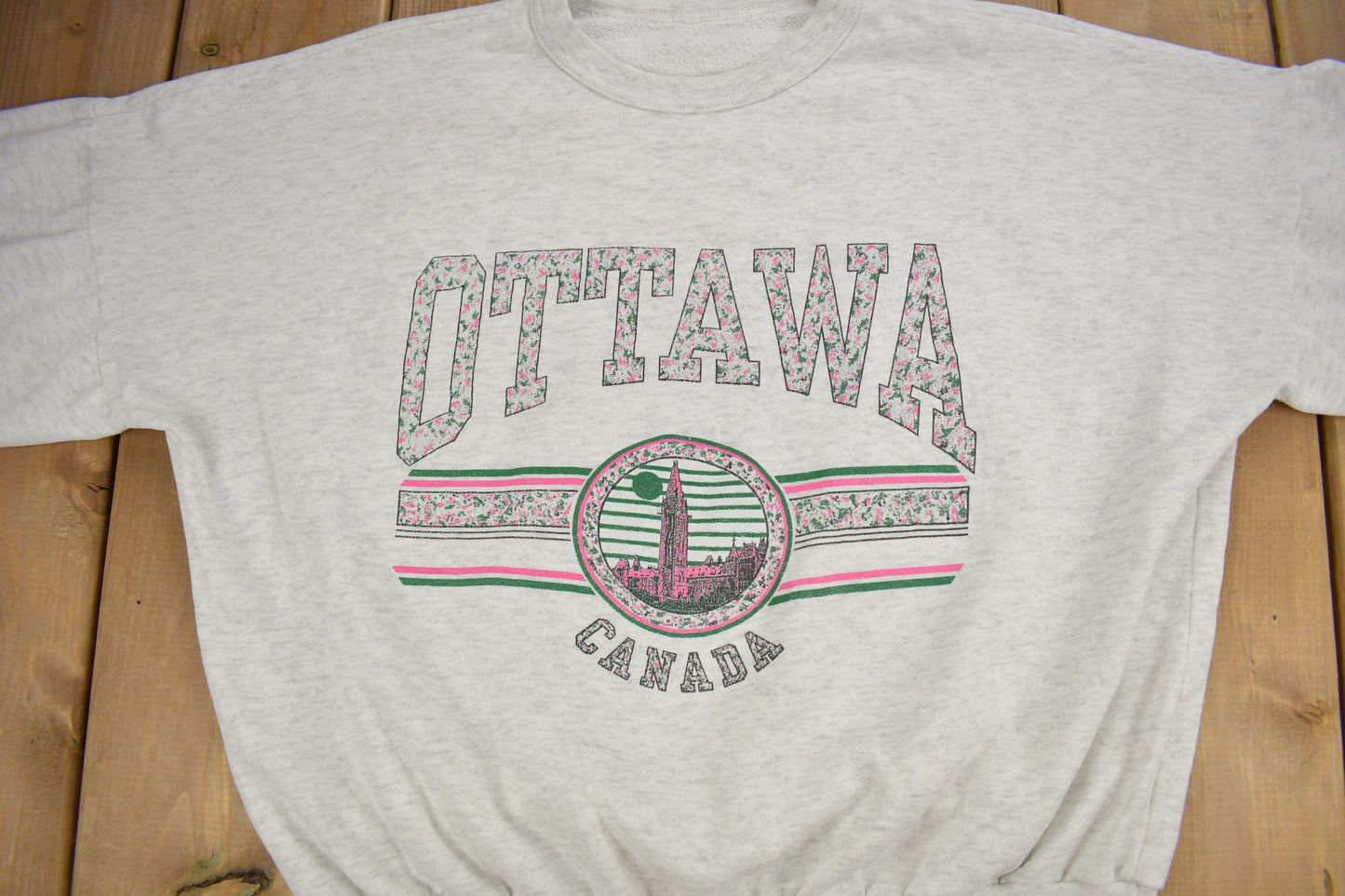 Vintage 1990s Ottawa Canada Graphic Crewneck Sweatshirt