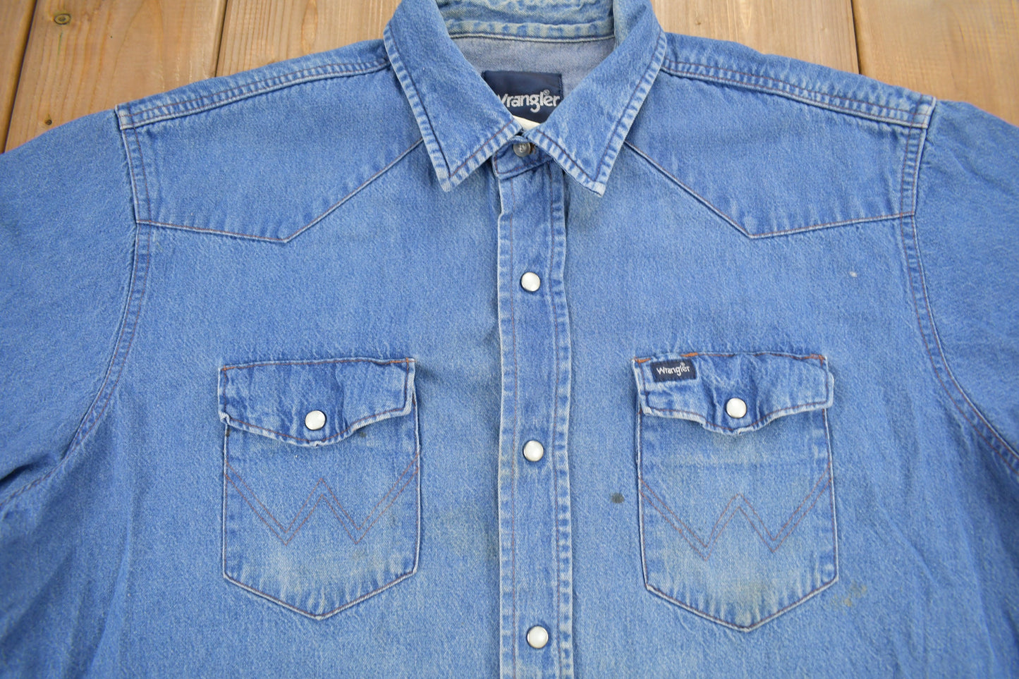 Vintage 1990s Wrangler Western Style Denim Short Sleeve Button Up Shirt