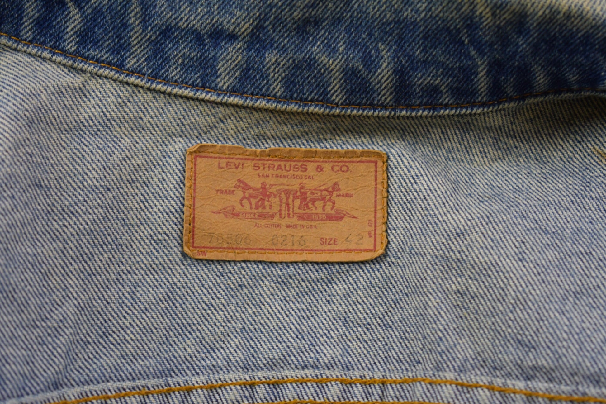 Vintage 1990s Levis Red Tab Button Up Jean Jacket