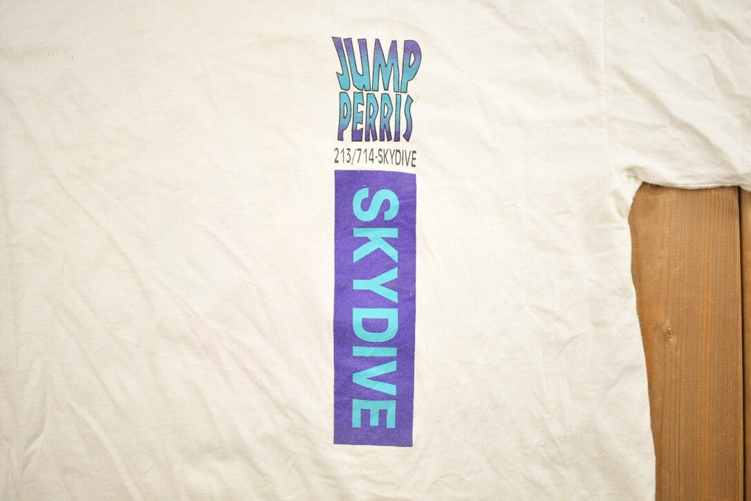 Vintage 1990s Graphic Skydiving T-Shirt