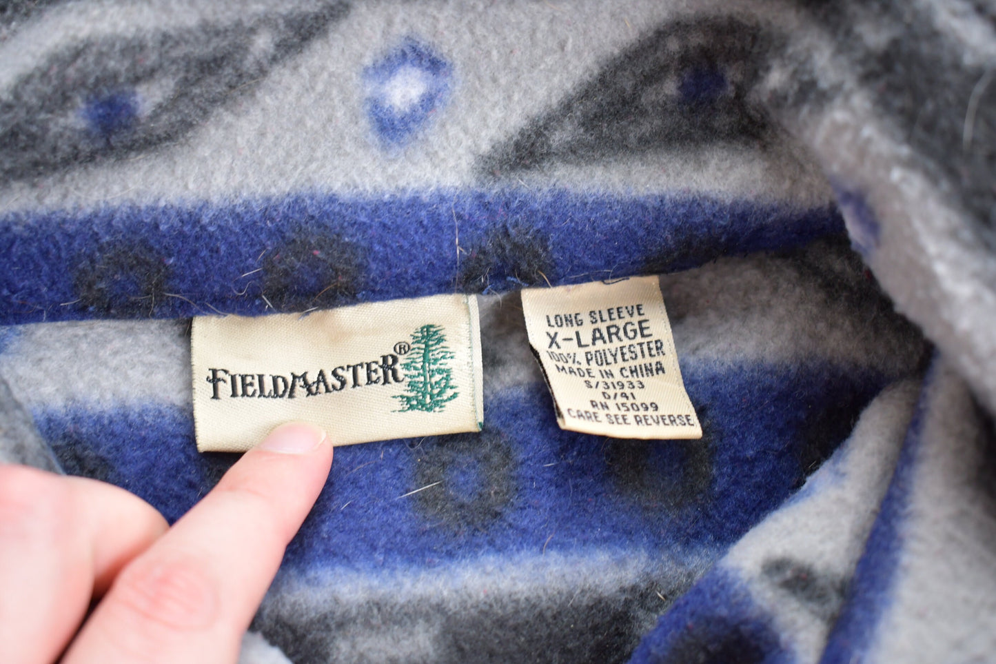 Vintage 1990s Fieldmaster Abstract Fleece Zip Up Sweater