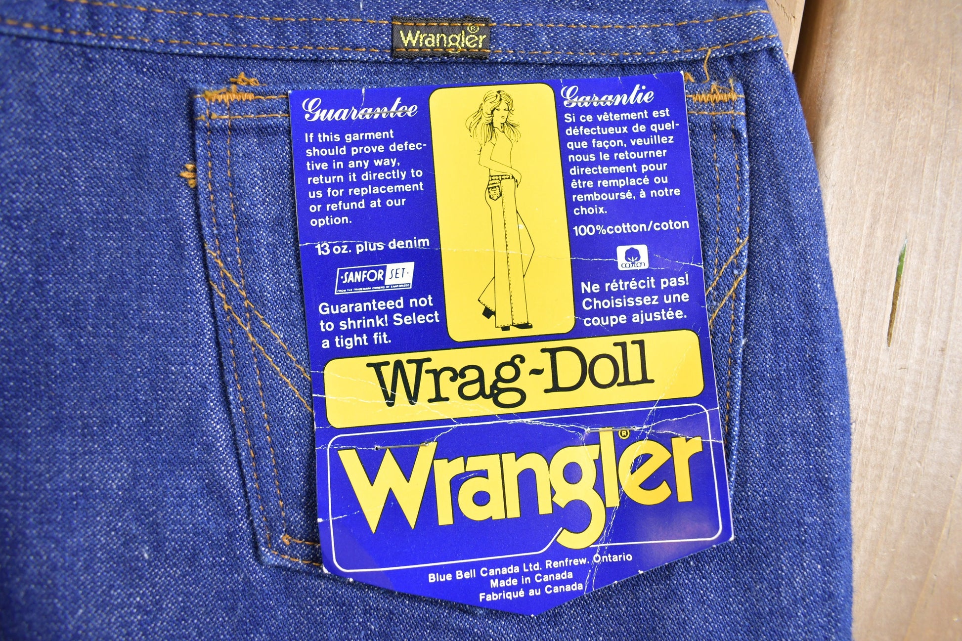 Vintage 1970s Deadstock Wrangler Wrag-Doll Bell Bottom Women's Jeans Size 31 x 32