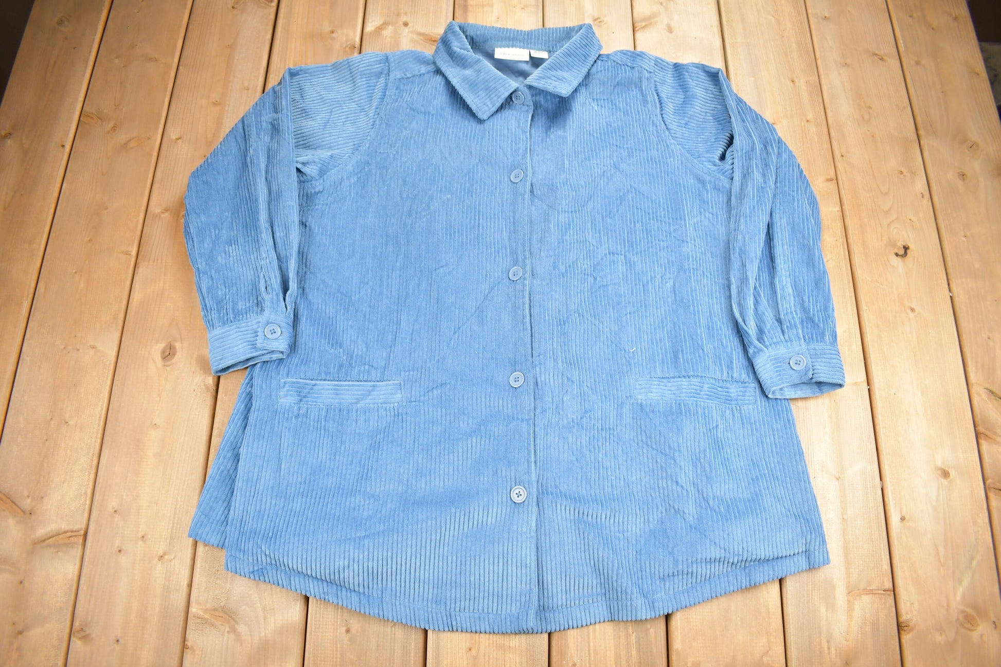 Vintage 1990s CW Classics Women's Blank Corduroy Button Up Shirt