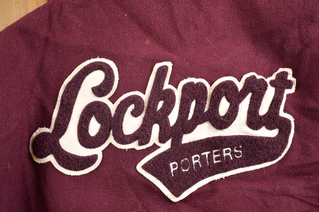 Vintage 1980s Lockport Porters Illinois Wool Varsity Jacket / Eastern College / NCCAA / Wool Leather / Outerwear / Streetwear Fashion