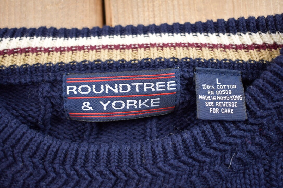 Vintage 1990s Roundtree & Yorke Cable Knitted Crewneck Sweater / Vintage 90s Crewneck / All Over Pattern / Sweatshirt / Cable Knit