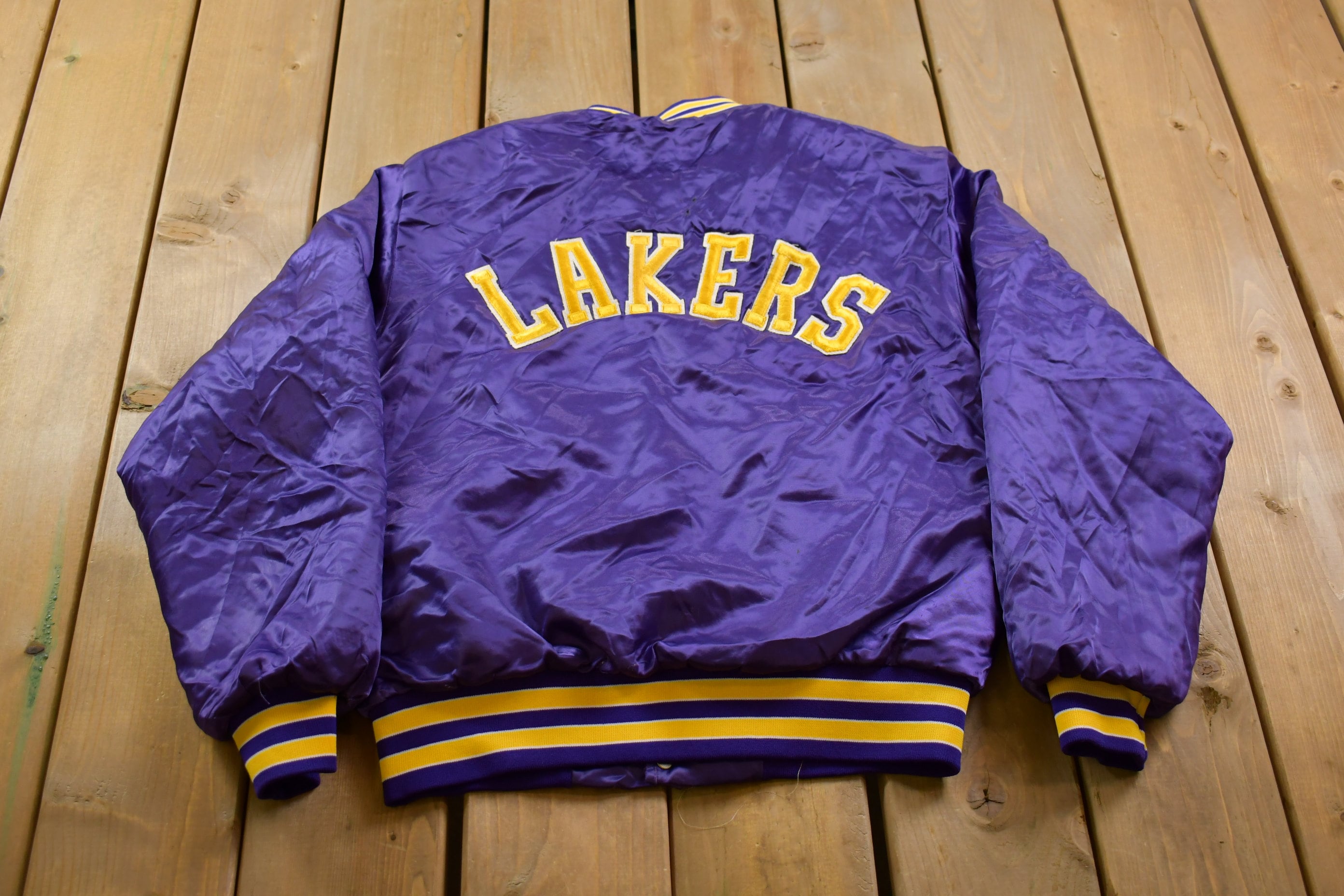 Vintage 1990s Lakers NBA Swingster Satin Bomber Jacket Embroidered Made In USA