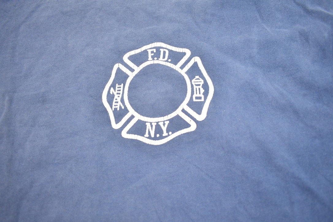 Vintage 1990s New York Fire Department Graphic T Shirt / Vintage T Shirt / Streetwear / Graphic Tee / Distressed Tee