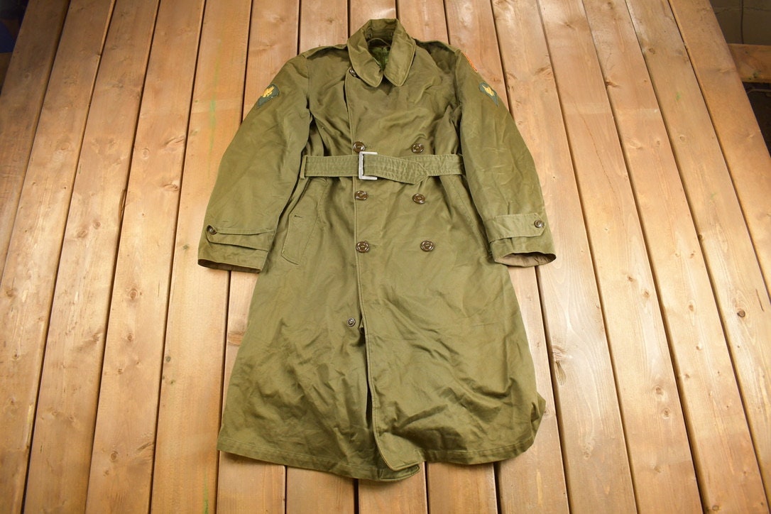 Vintage 1950s US Military Overcoat With Liner