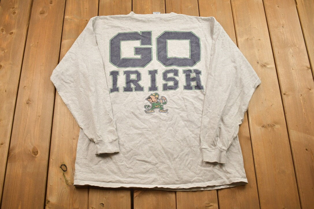 Vintage 1990s Notre Dame Collegiate Crewneck / Embroidered / NCAA Sweatshirt / Sportswear / Americana / Fighter Irish