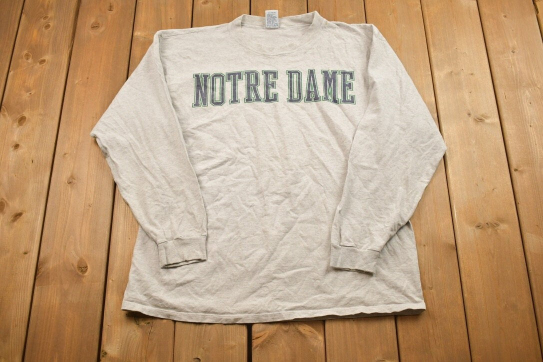 Vintage 1990s Notre Dame Collegiate Crewneck / Embroidered / NCAA Sweatshirt / Sportswear / Americana / Fighter Irish