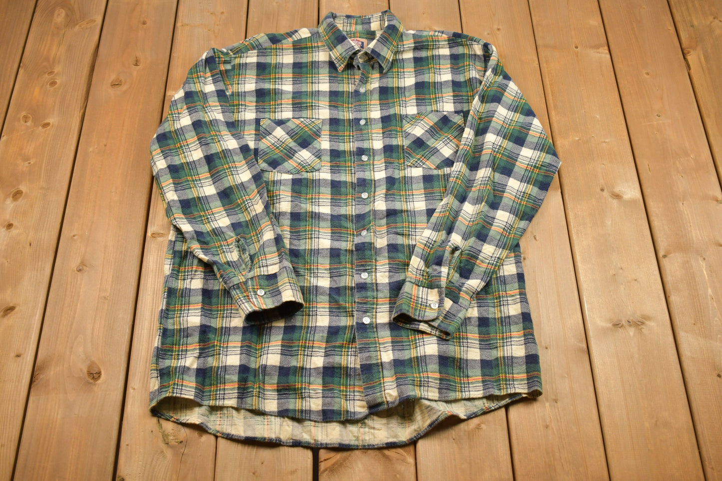 Vintage 1990s Plaid Flannel Button Up Shirt / 1990s Button Up / Vintage Flannel / Plaid Shirt / Button Down