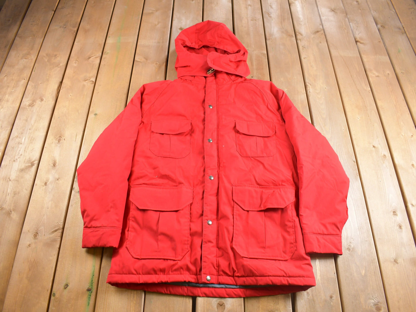 Vintage 1990s Woolrich hooded Winter Jacket / Red Jacket / Vintage Woolrich / Made In USA / Puffer Jacket