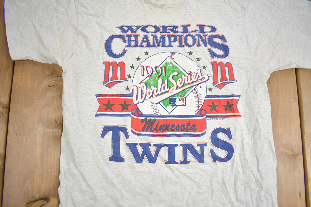 Vintage 1991 Minnesota Twins MLB World Champions Graphic T-Shirt
