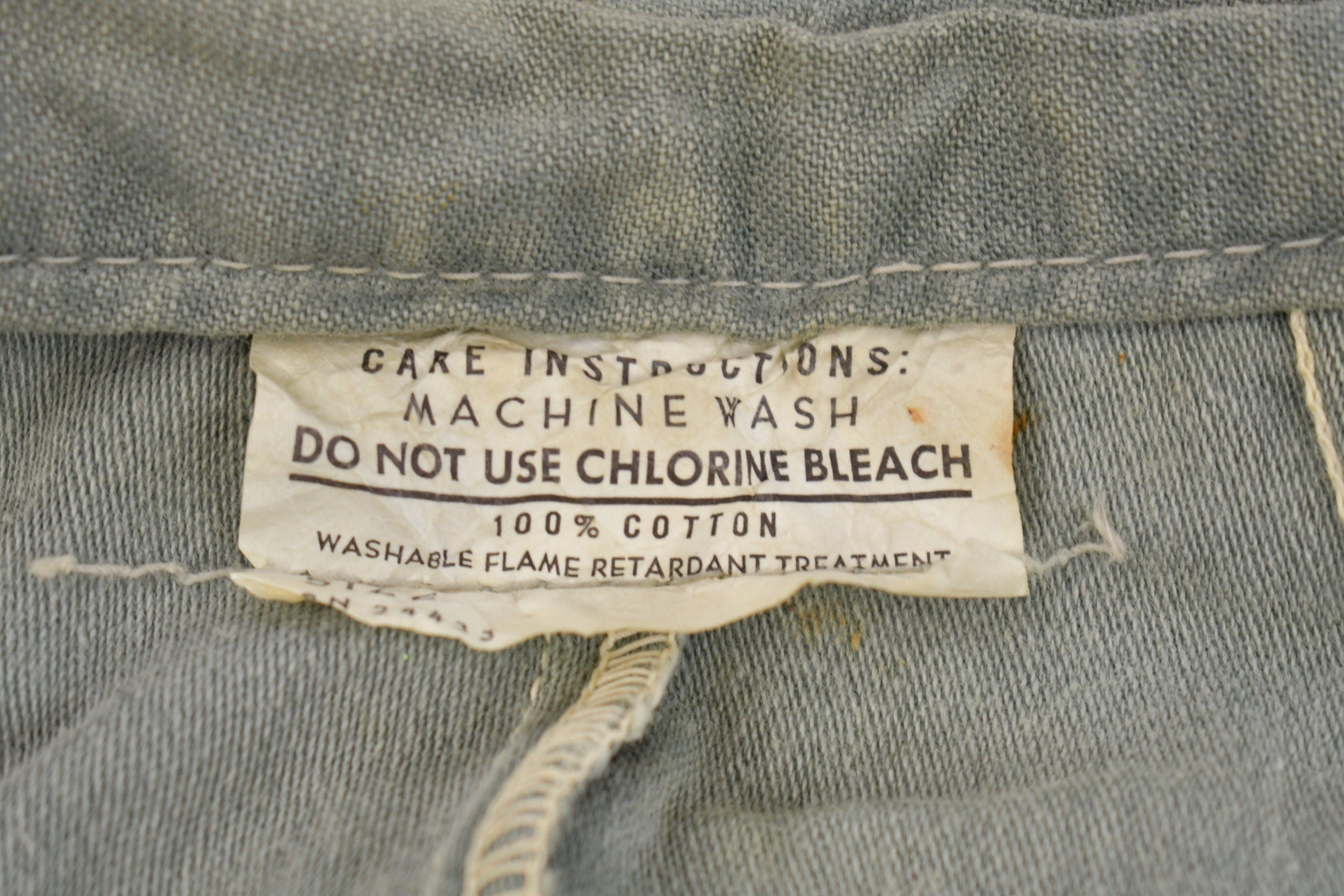 Vintage 1960s Grey Button Up Shirt