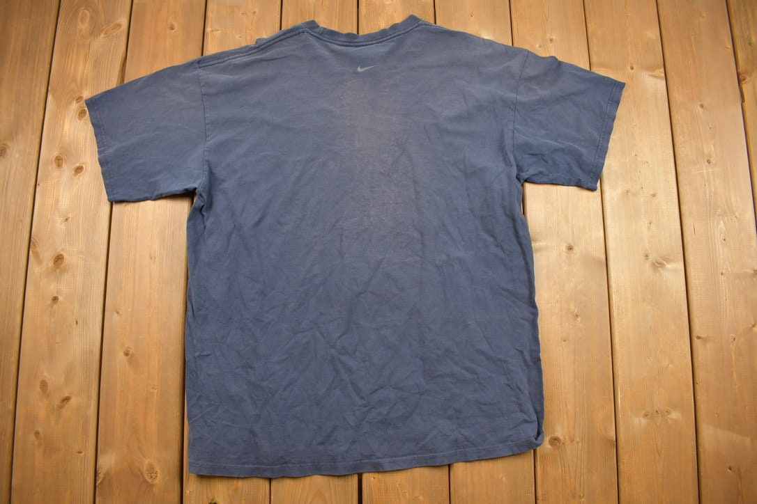 Vintage 1990s Nike Graphic T-Shirt