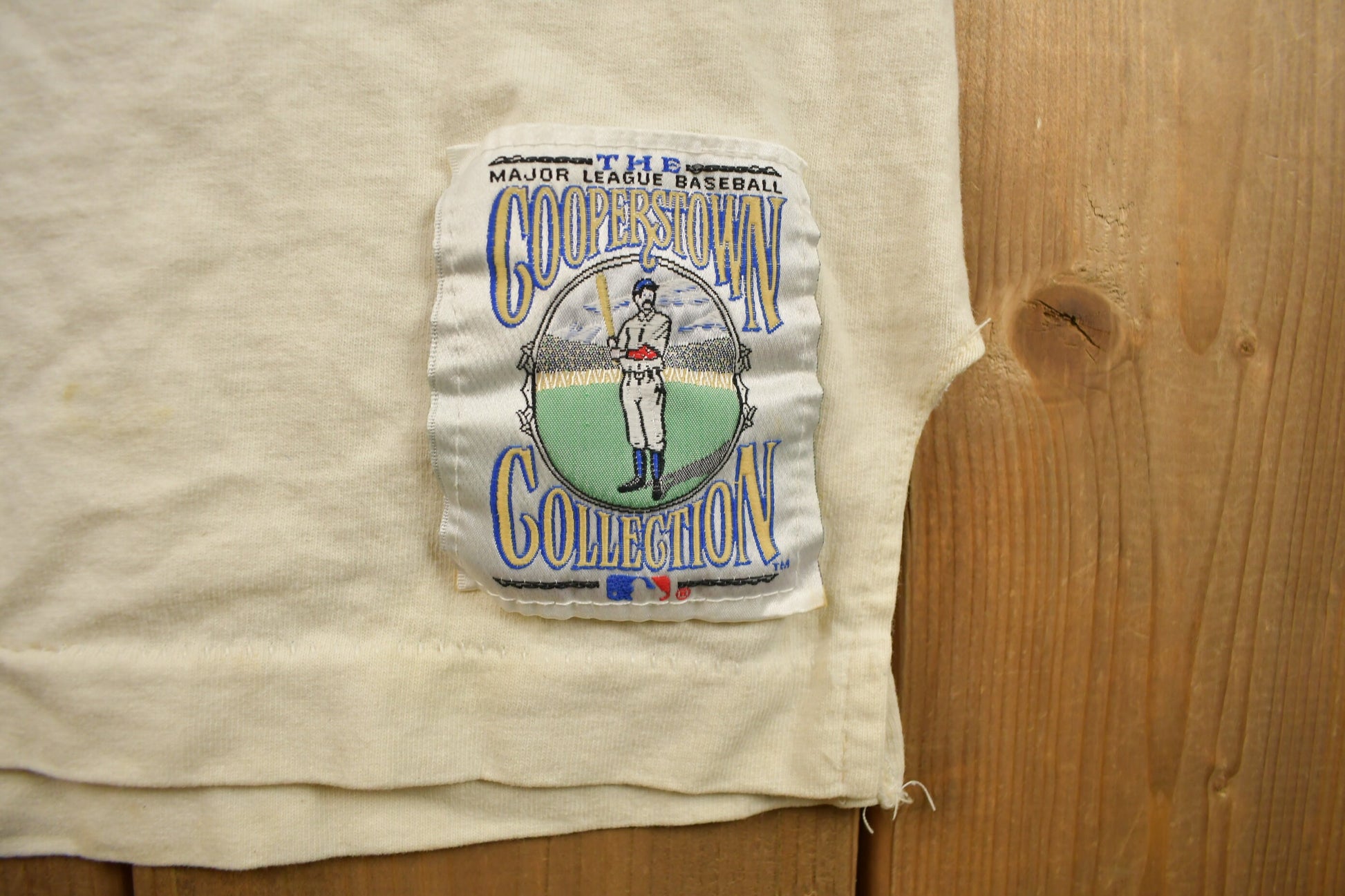 Vintage 1980s Johnny Bench Cooperstown Collection MLB Graphic T-Shirt