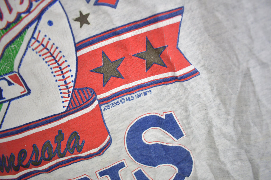 Vintage 1991 Minnesota Twins MLB World Champions Graphic T-Shirt