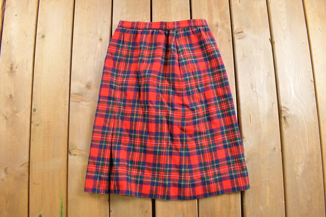Vintage 1970s Petite Pendleton Plaid Skirt Size 25 x 23