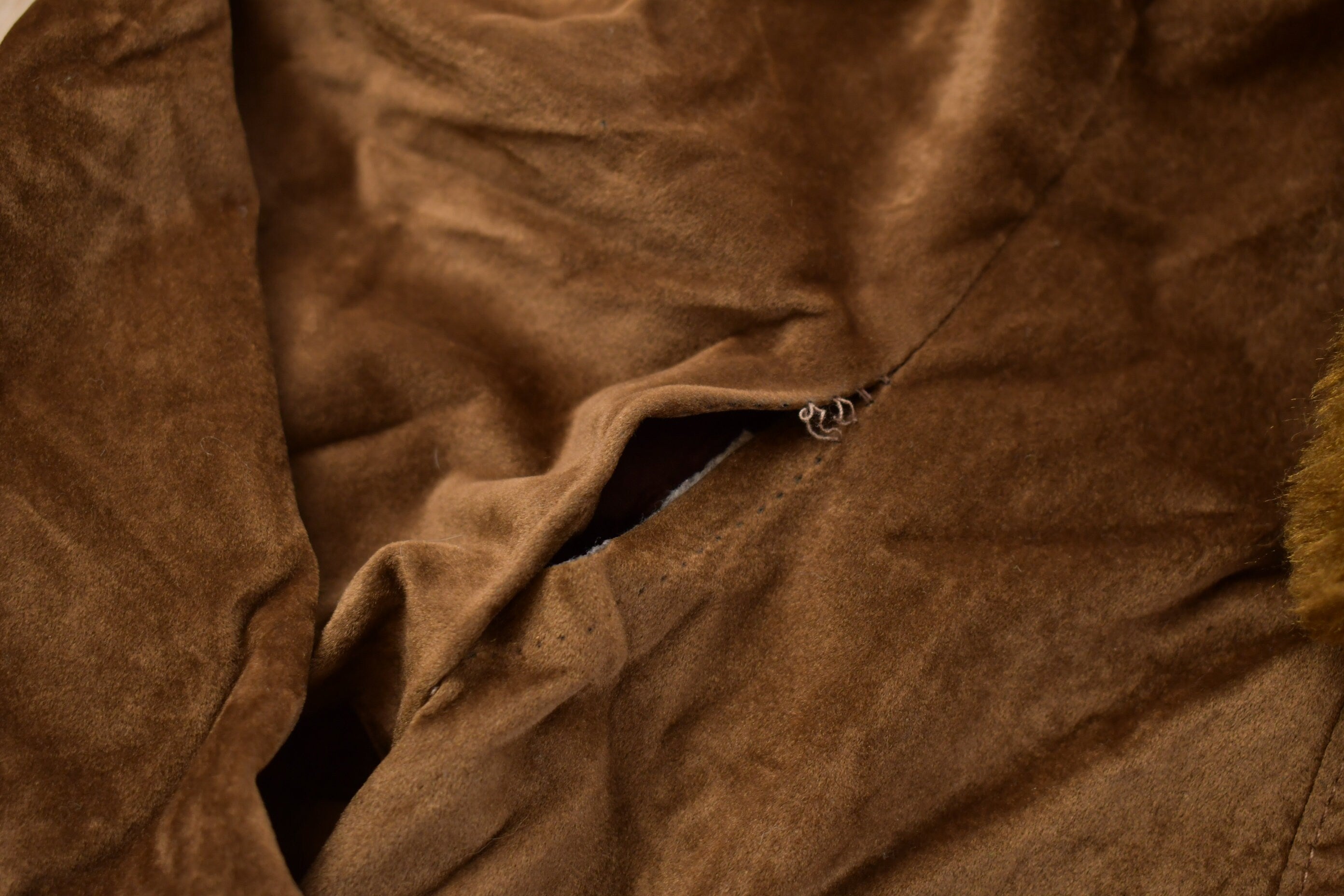 Vintage 1970s Chuan DYI Fur Collar Zip Up Jacket