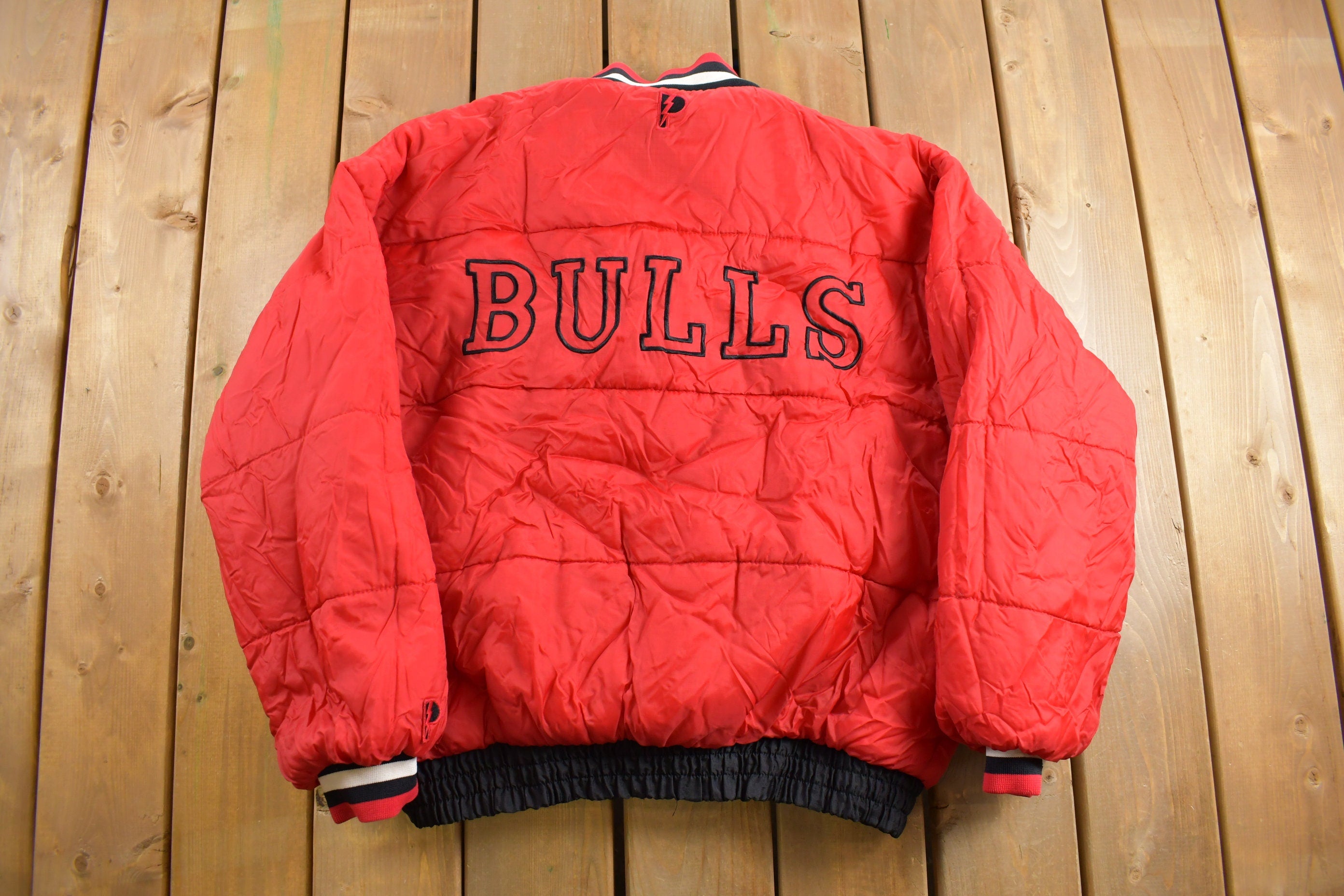 Vintage 1990s Reversible Chicago Bulls NBA Pro Player Puffer Jacket