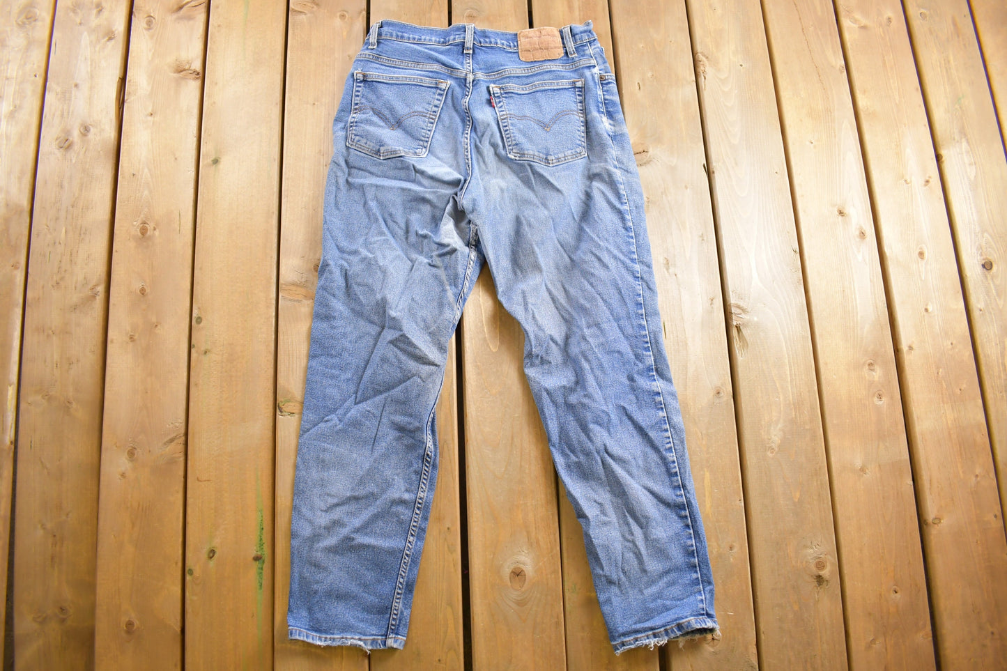 Vintage 1990s Levi's 550 Red Tab Denim Jeans Size  31 x 29.5 / Light Wash / Vintage Denim / Streetwear / Jeans / Made In Canada