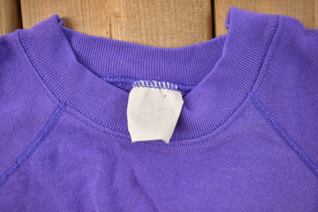 Vintage 1990s Blank Purple Crewneck Sweatshirt / 90s Crewneck / Vintage Sweater / Essential / Streetwear / 90s Blank