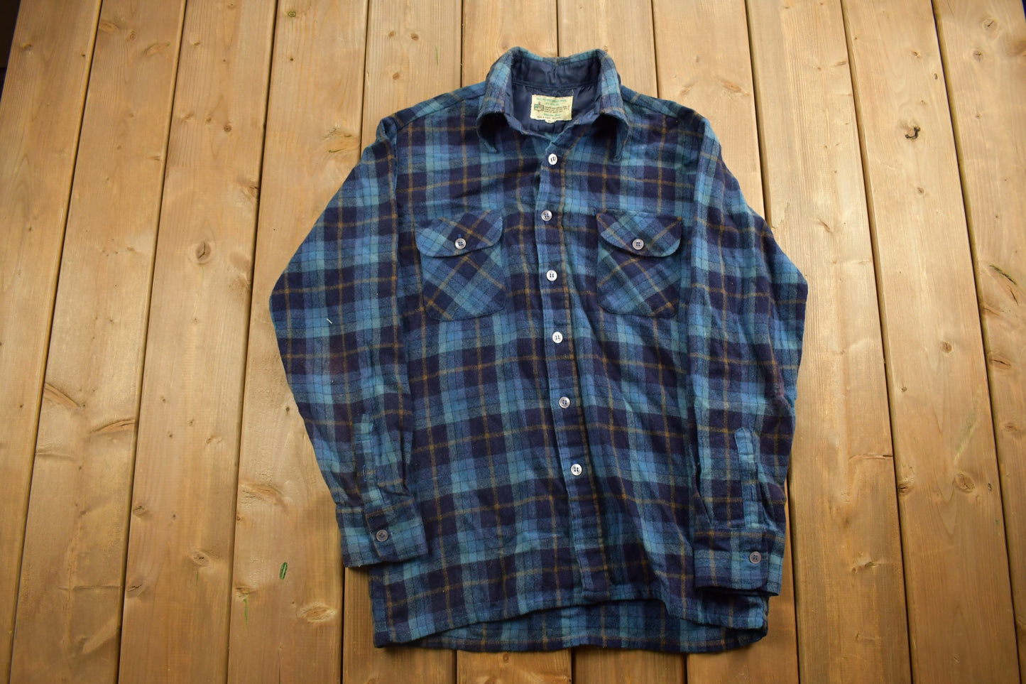 Vintage 1990s Wool Blue Plaid Flannel Button Up Shirt / 1990s Button Up / Vintage Flannel / Plaid Shirt / Button Down / Wool Shirt