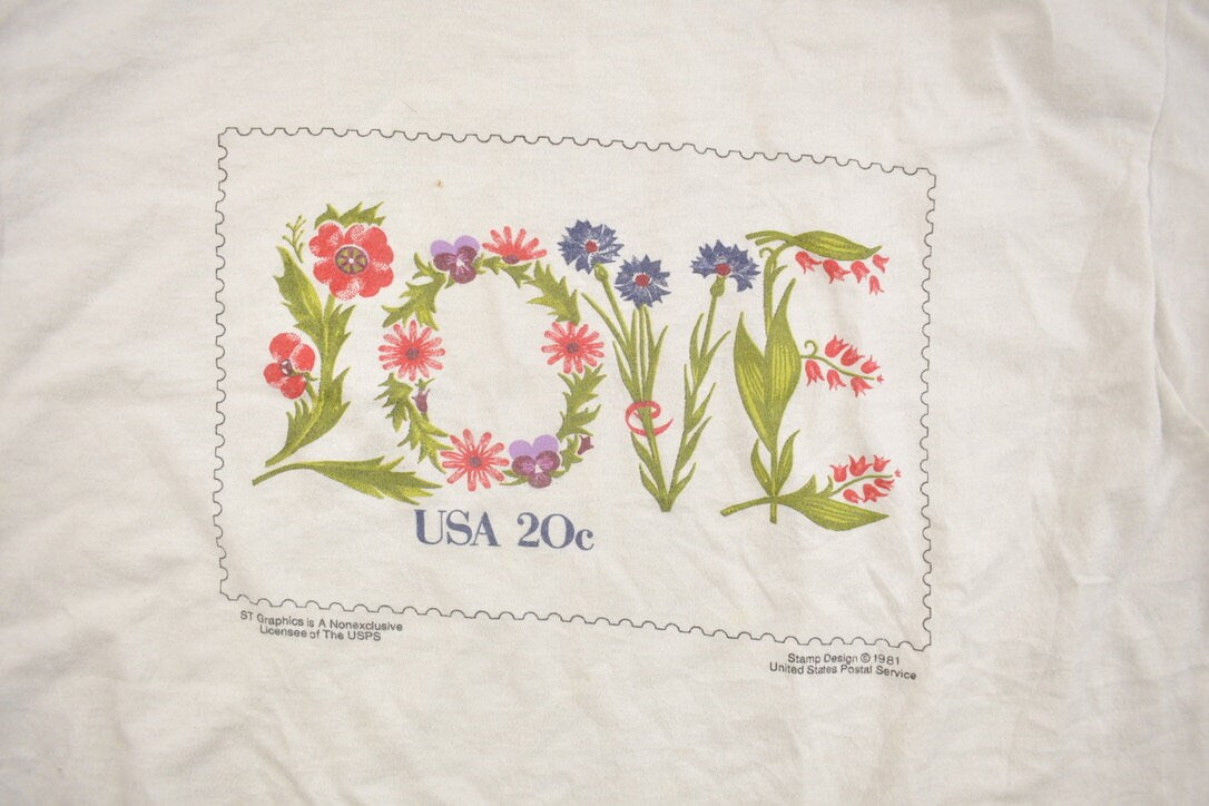 Vintage 1981 Love USA Graphic T Shirt / Vintage T Shirt / Streetwear / Graphic Tee / Single Stitch / Made In USA