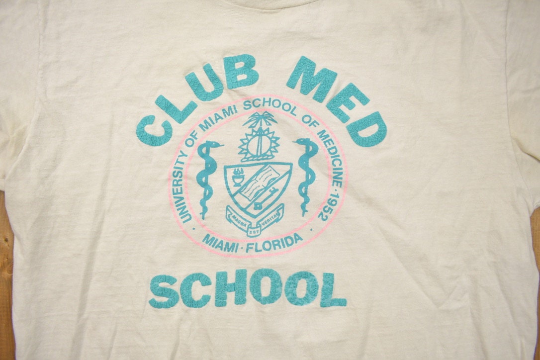 Vintage 1990s University Of Miami Club Med Graphic T Shirt / Vintage T Shirt / Streetwear / Graphic Tee / Single Stitch / Made In USA