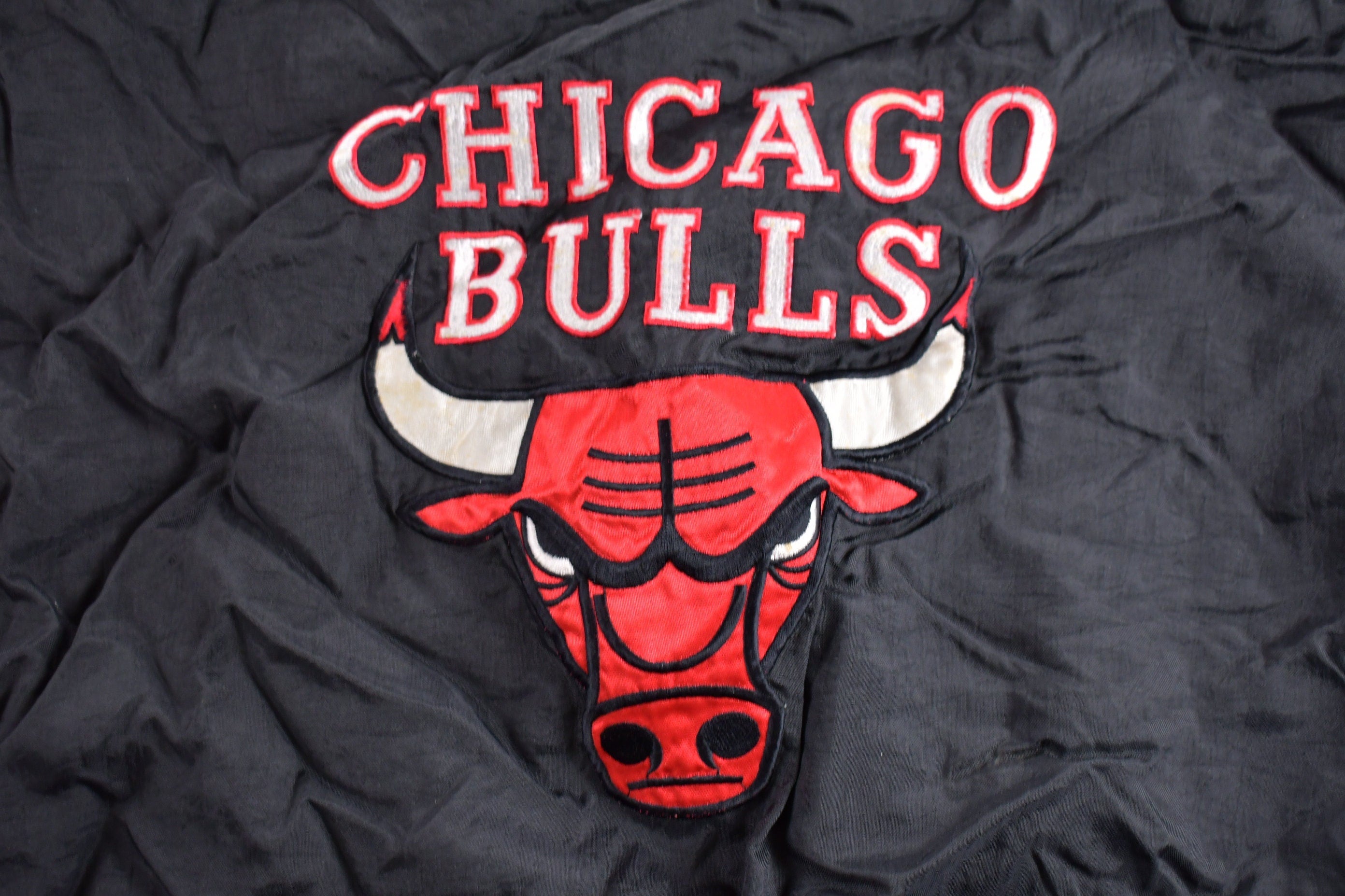 Vintage 1990s Reversible Chicago Bulls NBA Pro Player Puffer Jacket