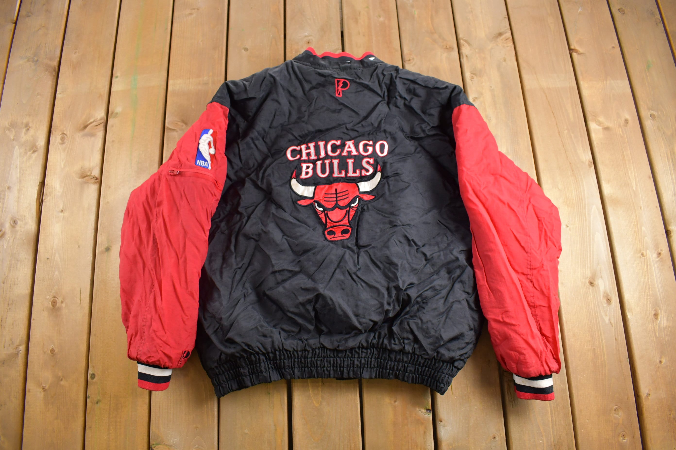 Vintage 1990s Reversible Chicago Bulls NBA Pro Player Puffer Jacket